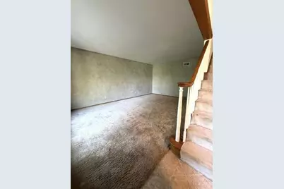 42  Robin Hill Dr, Racine, WI 53406 - Photo 3