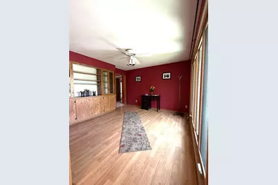42  Robin Hill Dr, Racine, WI 53406 - Photo 5