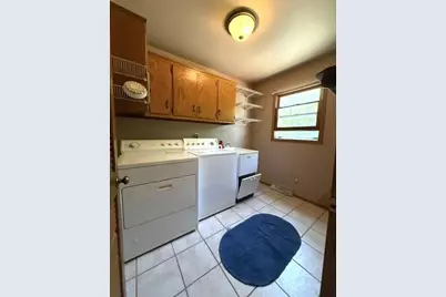42  Robin Hill Dr, Racine, WI 53406 - Photo 13