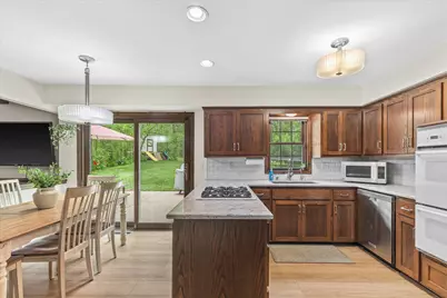 N10W27274  Rolling Ridge Dr, Pewaukee, WI 53188 - Photo 7