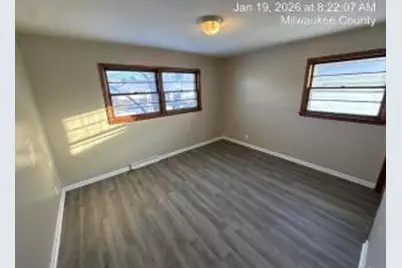 8025 W Villard Ave #8023, Milwaukee, WI 53218 - Photo 3