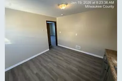 8025 W Villard Ave #8023, Milwaukee, WI 53218 - Photo 13