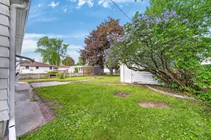 2420 S 12th St, Sheboygan, WI 53081 - Photo 9