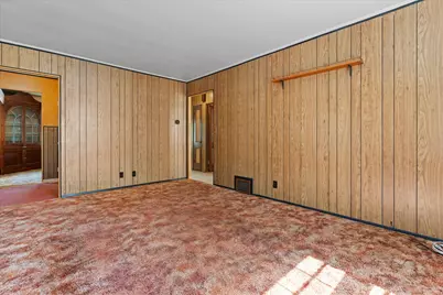 8125 W Dixon St, Milwaukee, WI 53214 - Photo 5