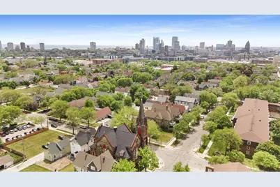 140 W Garfield Ave, Milwaukee, WI 53212 - Photo 27