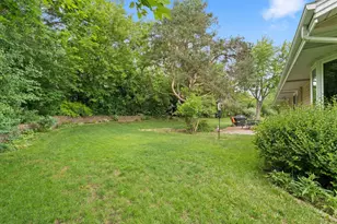 13955 W Forest Knoll Ct, New Berlin, WI 53151 - Photo 25