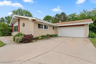 13955 W Forest Knoll Ct, New Berlin, WI 53151 - Photo 29