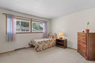 13955 W Forest Knoll Ct, New Berlin, WI 53151 - Photo 15