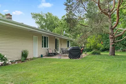 13955 W Forest Knoll Ct, New Berlin, WI 53151 - Photo 23
