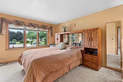 13955 W Forest Knoll Ct, New Berlin, WI 53151 - Photo 13