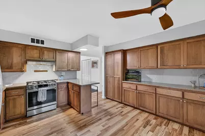 3745  Pilgrim Rd, Brookfield, WI 53005 - Photo 7