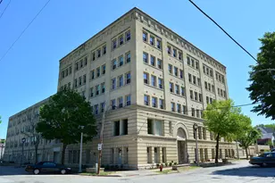 904 E Pearson St, Milwaukee, WI 53202 - Photo 29