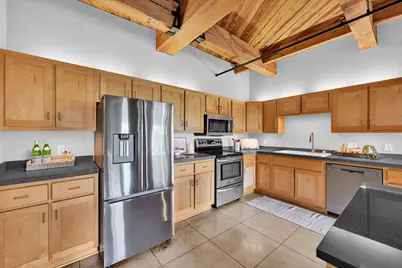 904 E Pearson St #401, Milwaukee, WI 53202 - Photo 9