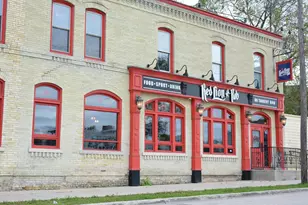 904 E Pearson St, Milwaukee, WI 53202 - Photo 31