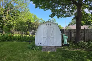 1213 Dodge St, Lake Geneva, WI 53147 - Photo 9