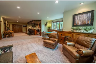 260  Glacial Dr, Slinger, WI 53086 - Photo 29