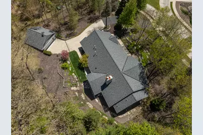 260  Glacial Dr, Slinger, WI 53086 - Photo 7