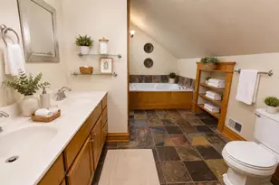 3929 N Maryland Ave, Shorewood, WI 53211 - Photo 25