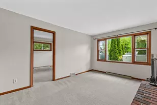 21190 Watertown Rd, Brookfield, WI 53186 - Photo 9
