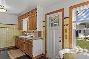 3616 S Logan Ave, Milwaukee, WI 53207 - Photo 9