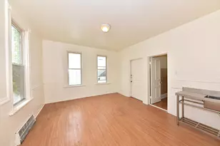 3935 N Palmer St, Milwaukee, WI 53212 - Photo 9