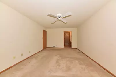 N58W23747  Hastings Ct #30, Sussex, WI 53089 - Photo 19