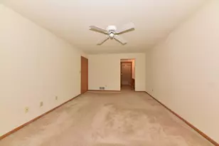 N58W23747 Hastings Ct, Sussex, WI 53089 - Photo 19