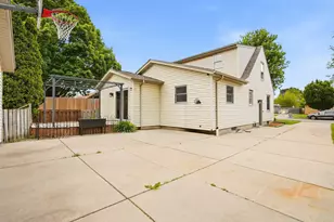 3205 S 72nd St, Milwaukee, WI 53219 - Photo 29