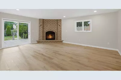 3205 S 72nd St, Milwaukee, WI 53219 - Photo 15