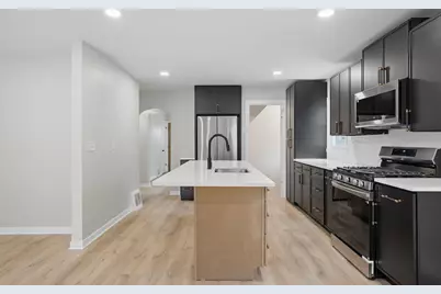 3205 S 72nd St, Milwaukee, WI 53219 - Photo 13