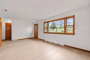 3776 Hubertus Rd, Richfield, WI 53033 - Photo 3