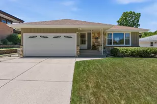 2433 S 93rd St, West Allis, WI 53227 - Photo 29