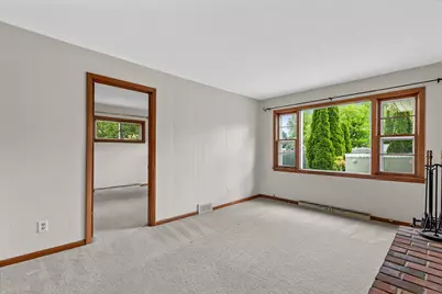 21190  Watertown Rd, Brookfield, WI 53186 - Photo 9