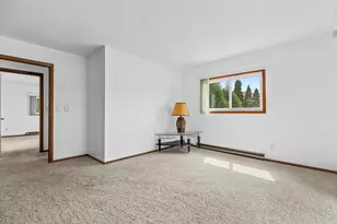 21190 Watertown Rd, Brookfield, WI 53186 - Photo 33