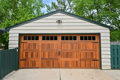 2214  Hughes Ln, Waukesha, WI 53188 - Photo 3