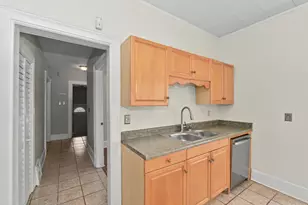 212 N 70th St, Milwaukee, WI 53213 - Photo 9