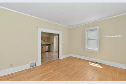 212 N 70th St #A, Milwaukee, WI 53213 - Photo 5
