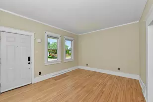 212 N 70th St, Milwaukee, WI 53213 - Photo 3