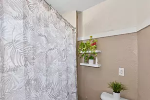 212 N 70th St, Milwaukee, WI 53213 - Photo 33