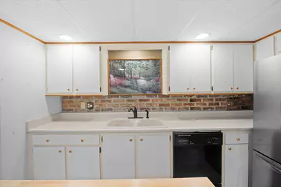 972  Valentine Rd, Oconomowoc, WI 53066 - Photo 13