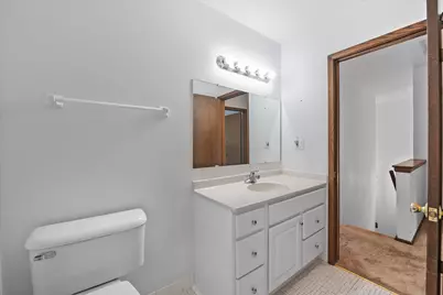 972  Valentine Rd, Oconomowoc, WI 53066 - Photo 23