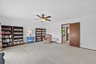 972 Valentine Rd, Oconomowoc, WI 53066 - Photo 21