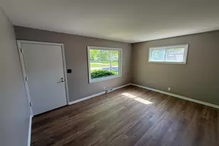 8835 W Bender Ave, Milwaukee, WI 53225 - Photo 13