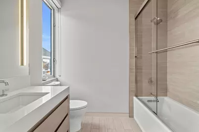 801 E Reservoir Ave, Milwaukee, WI 53212 - Photo 25