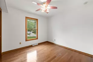 2722 Field Dr, Waukesha, WI 53188 - Photo 23