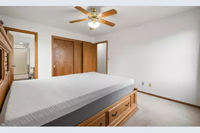 2722  Field Dr, Waukesha, WI 53188 - Photo 21