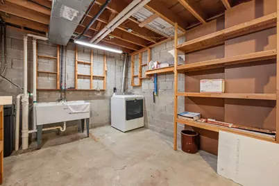 2722  Field Dr, Waukesha, WI 53188 - Photo 31