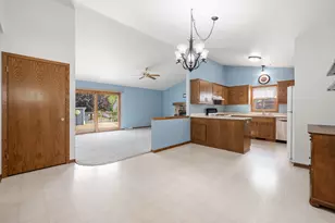 2722 Field Dr, Waukesha, WI 53188 - Photo 13