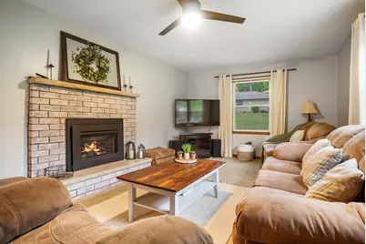 S56W23550  Maplewood Ter, Waukesha, WI 53189 - Photo 15