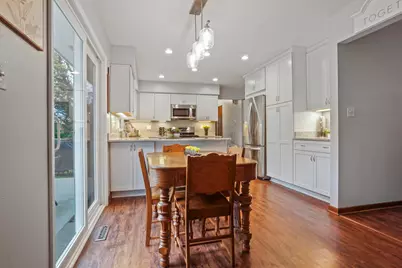S56W23550  Maplewood Ter, Waukesha, WI 53189 - Photo 11